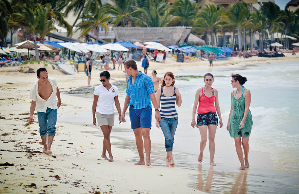 UNSERE SPANISCH-SCHULE IN PLAYA DEL CARMEN DQ 10