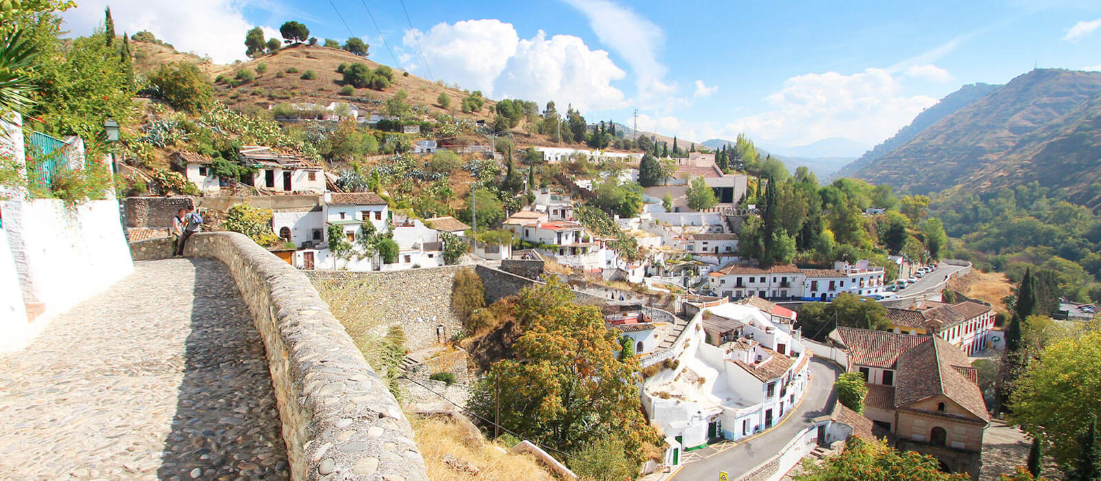 travel in spanish language in granada